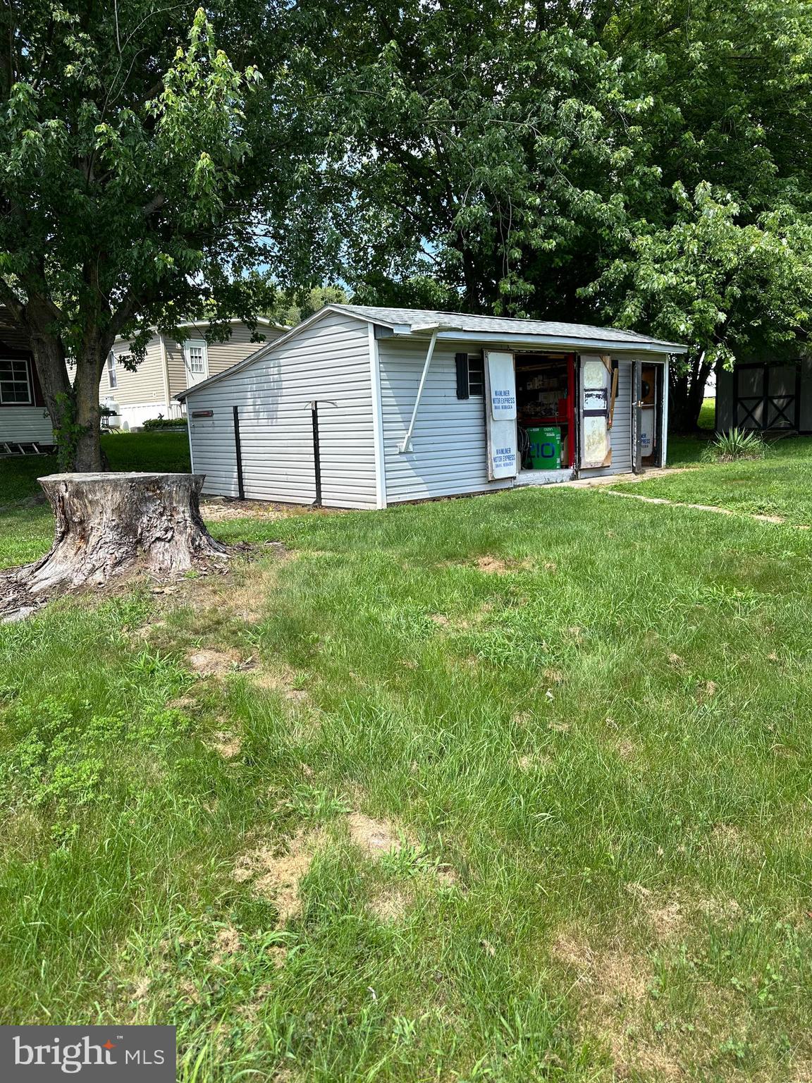 7 Siding Ln