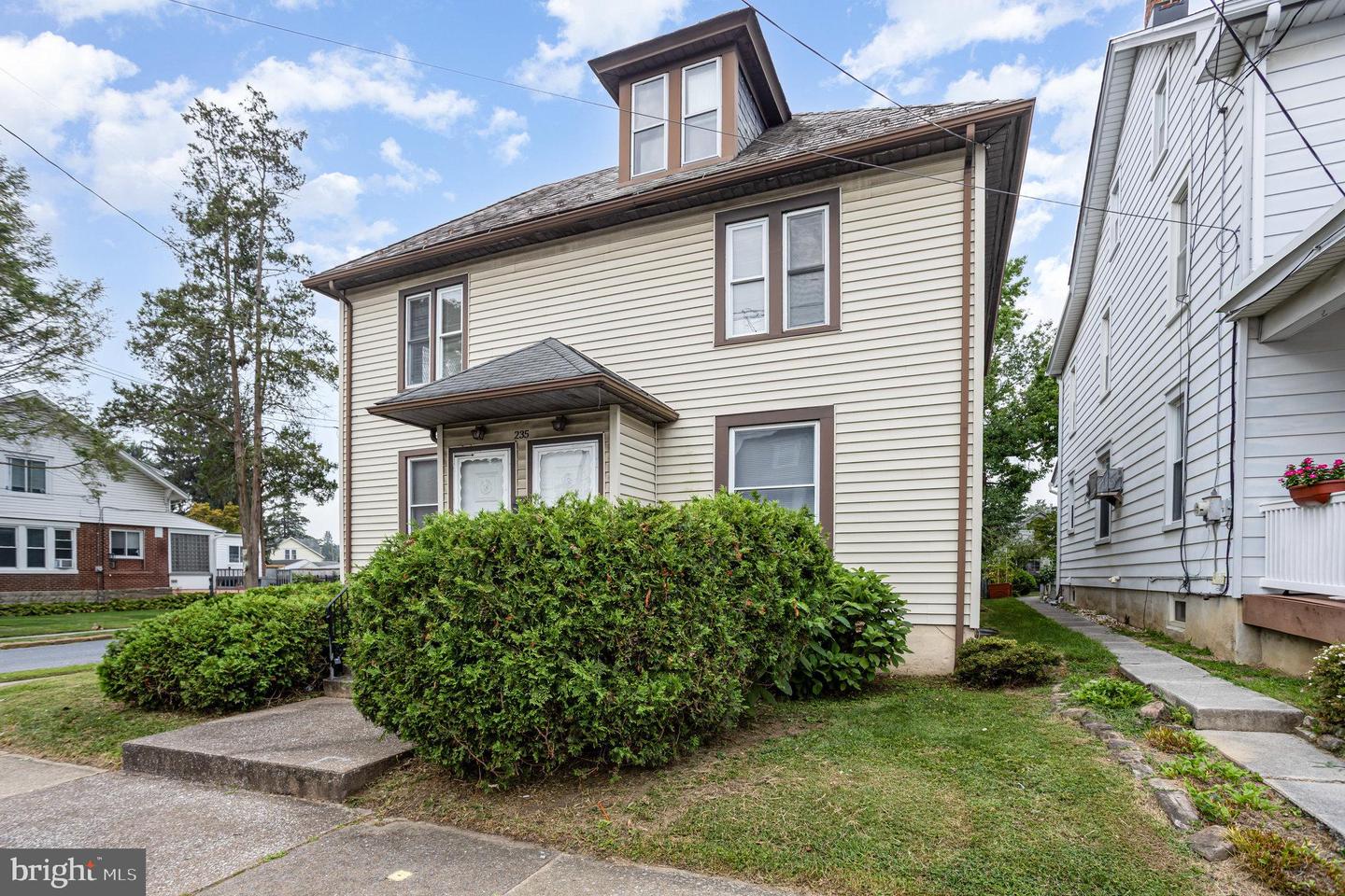 235 S 29th St
