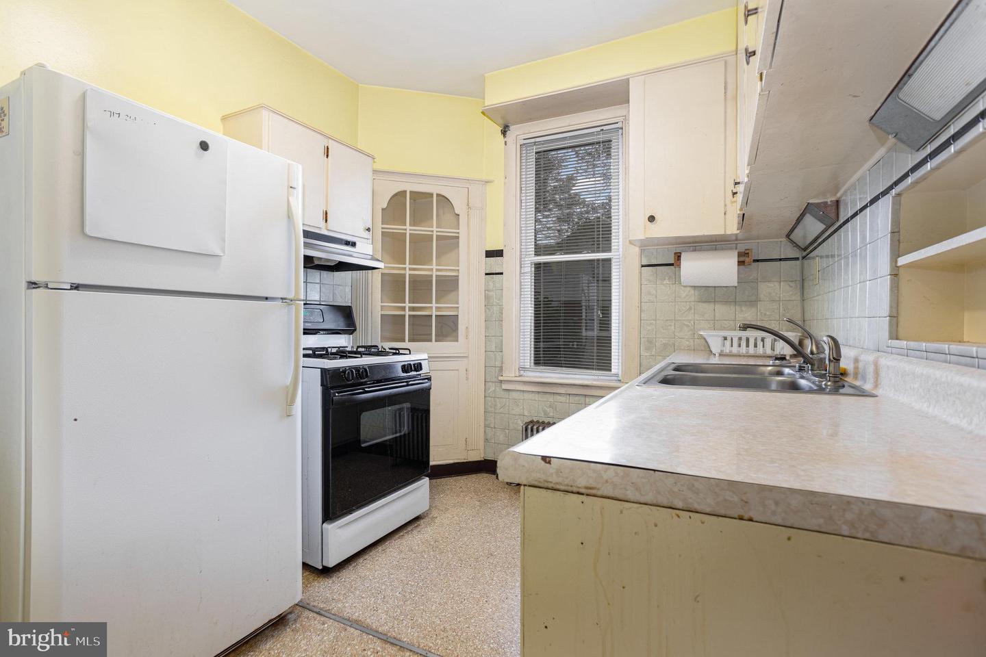 235 S 29th St