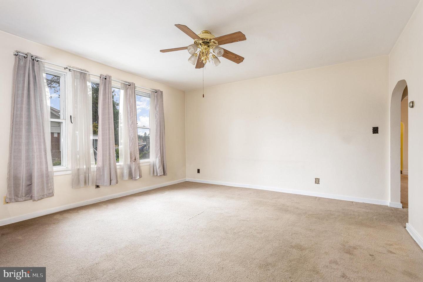 235 S 29th St