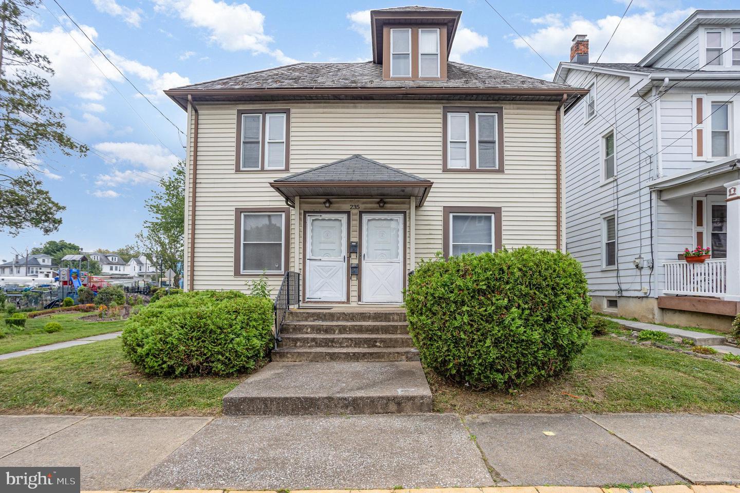 235 S 29th St