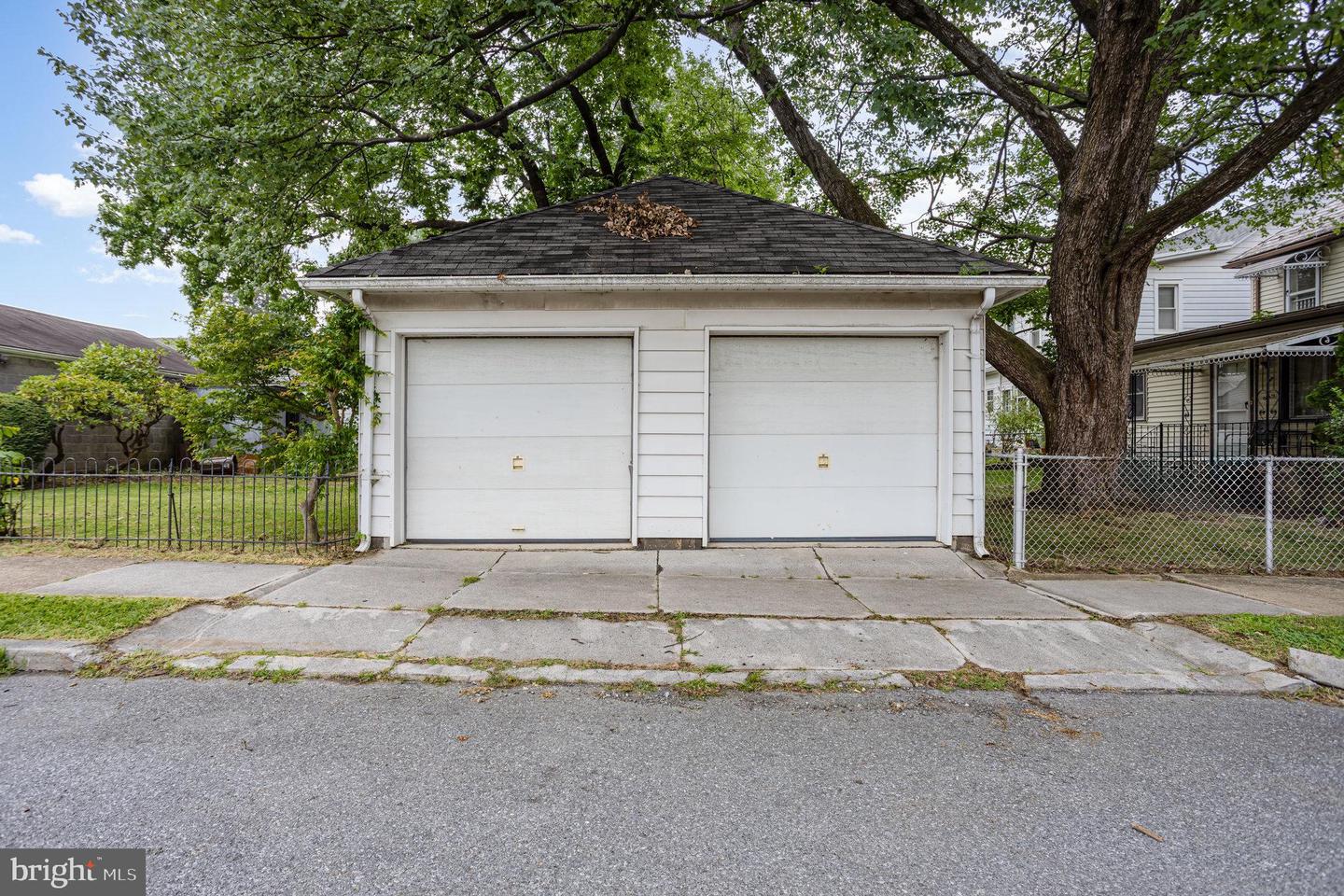 235 S 29th St