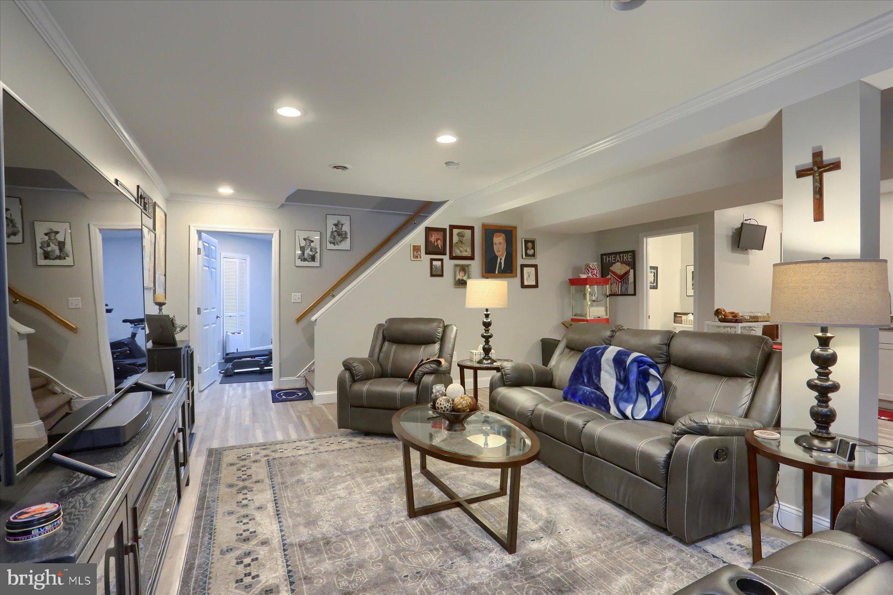 2450 E BAYBERRY DRIVE