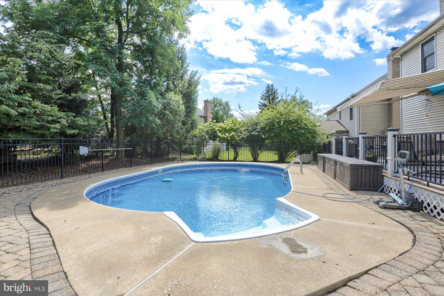 2450 E BAYBERRY DRIVE