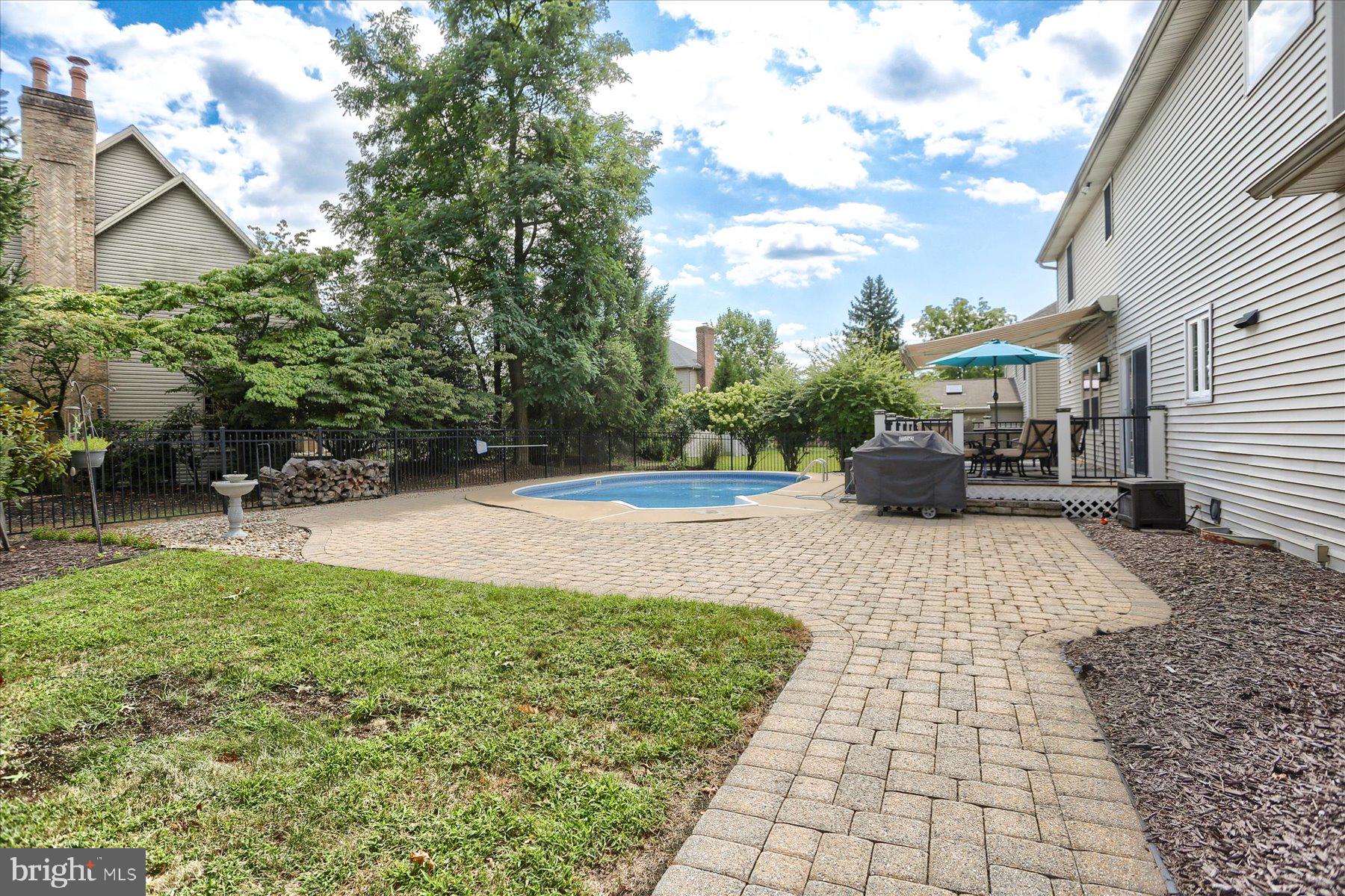 2450 E BAYBERRY DRIVE