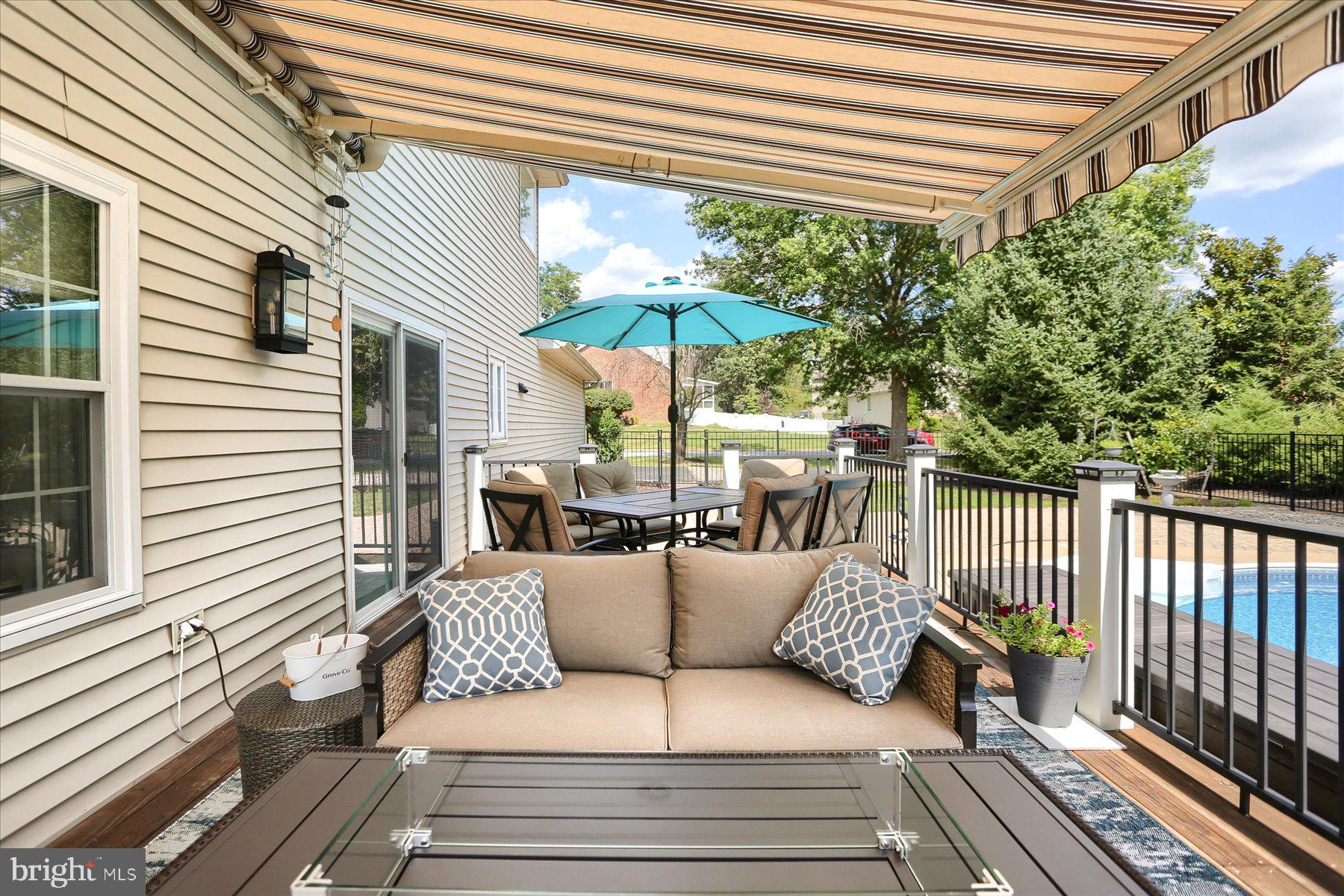 2450 E BAYBERRY DRIVE