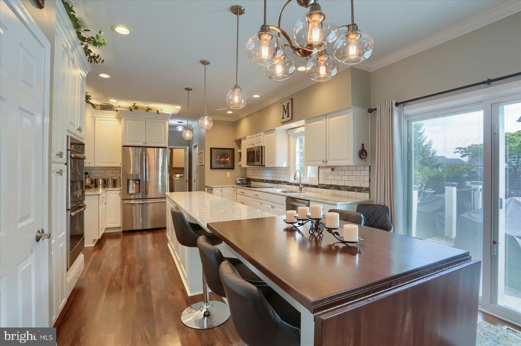 2450 E BAYBERRY DRIVE