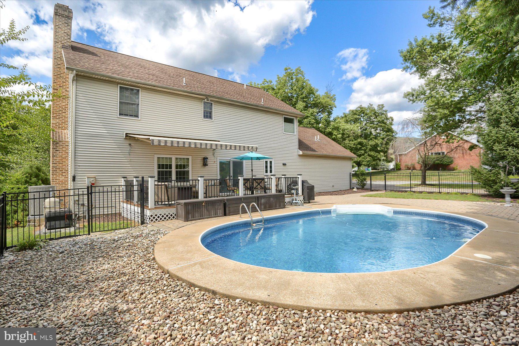 2450 E BAYBERRY DRIVE