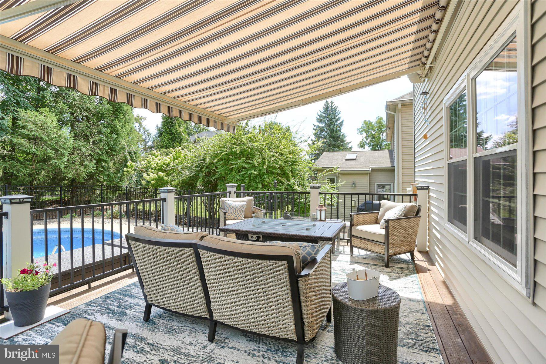 2450 E BAYBERRY DRIVE