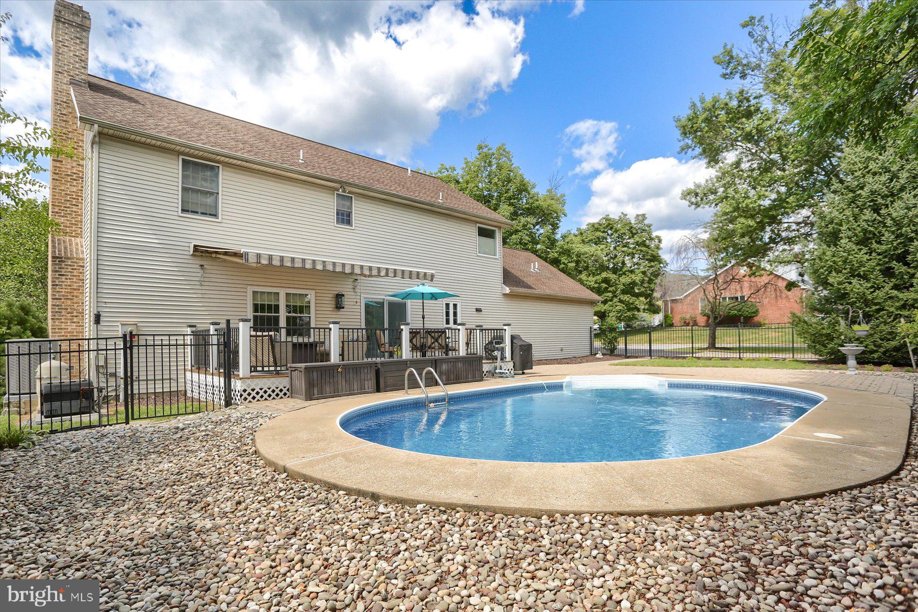 2450 E BAYBERRY DRIVE