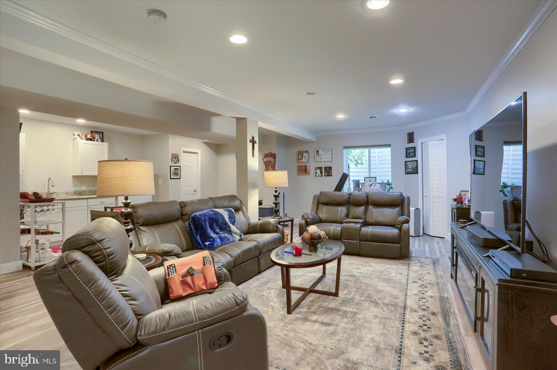 2450 E BAYBERRY DRIVE