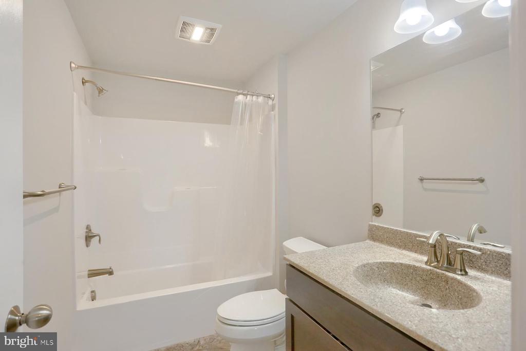 4504 EGRET DRIVE