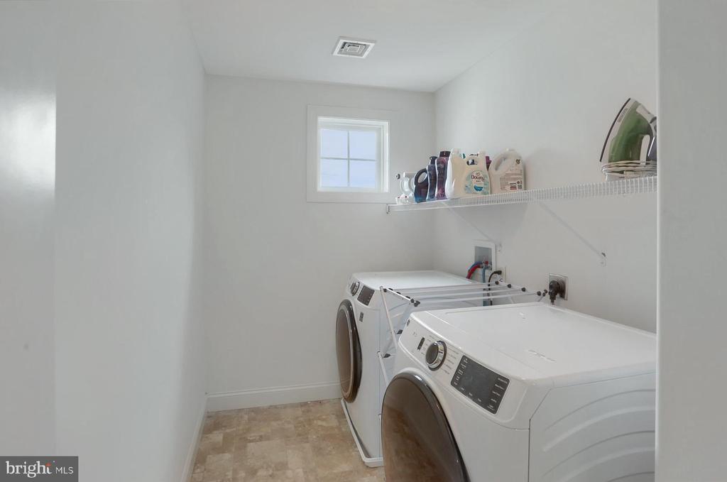 4504 EGRET DRIVE