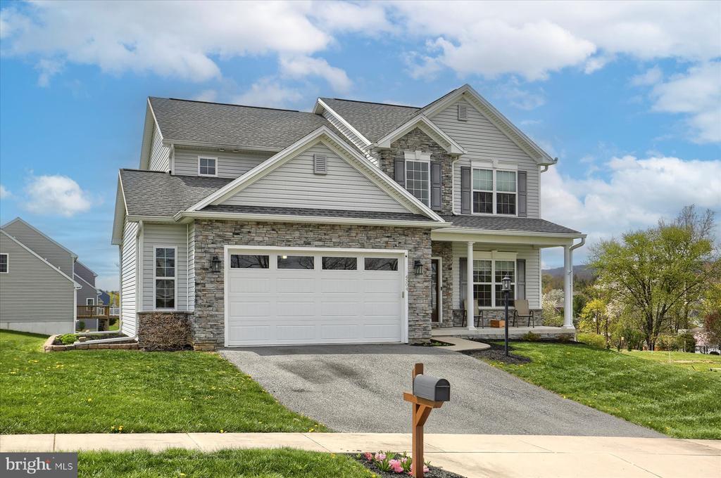 4504 EGRET DRIVE