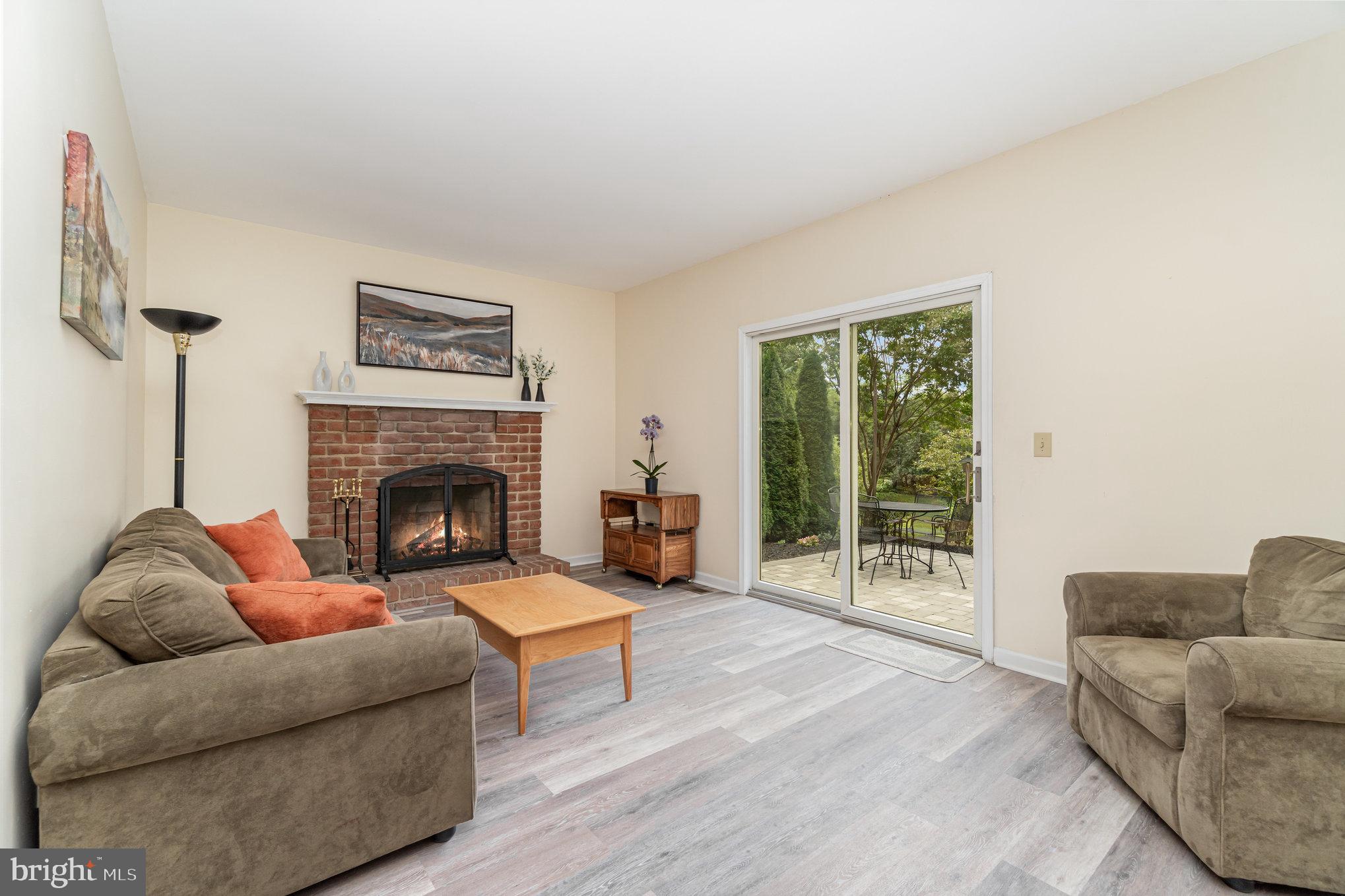 2512 BLARNEY DRIVE