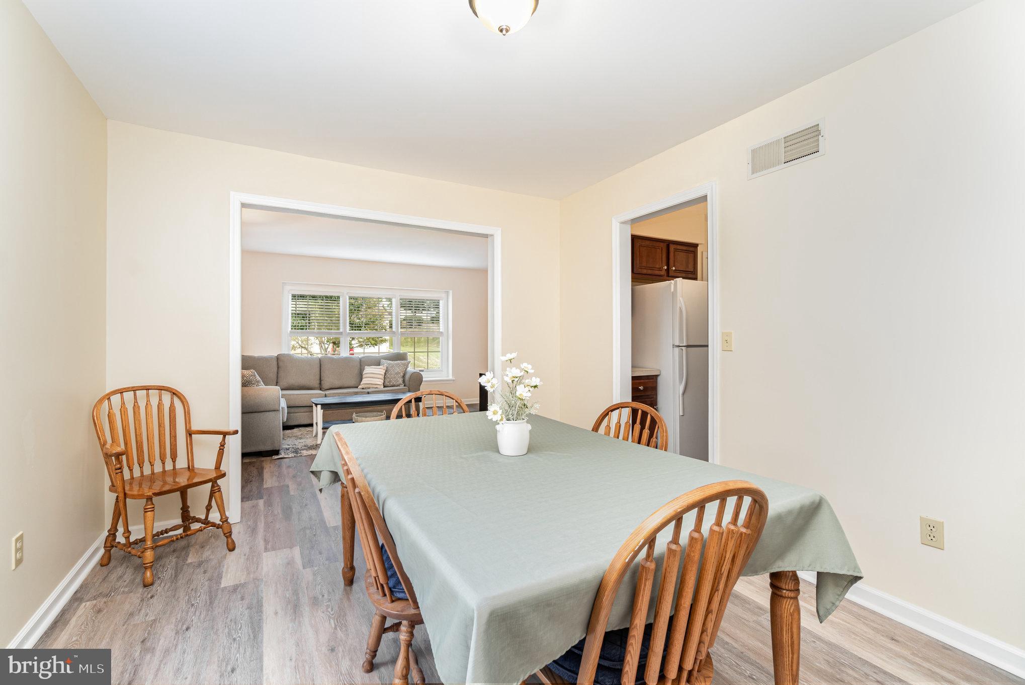 2512 BLARNEY DRIVE