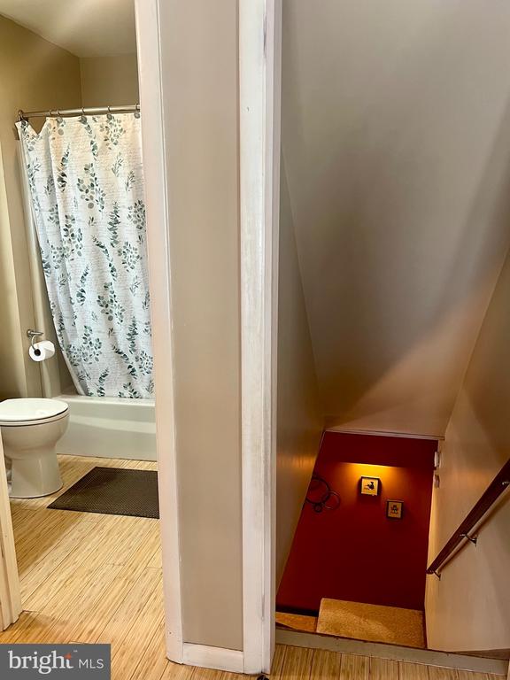 2740 BLUE HEN COURT