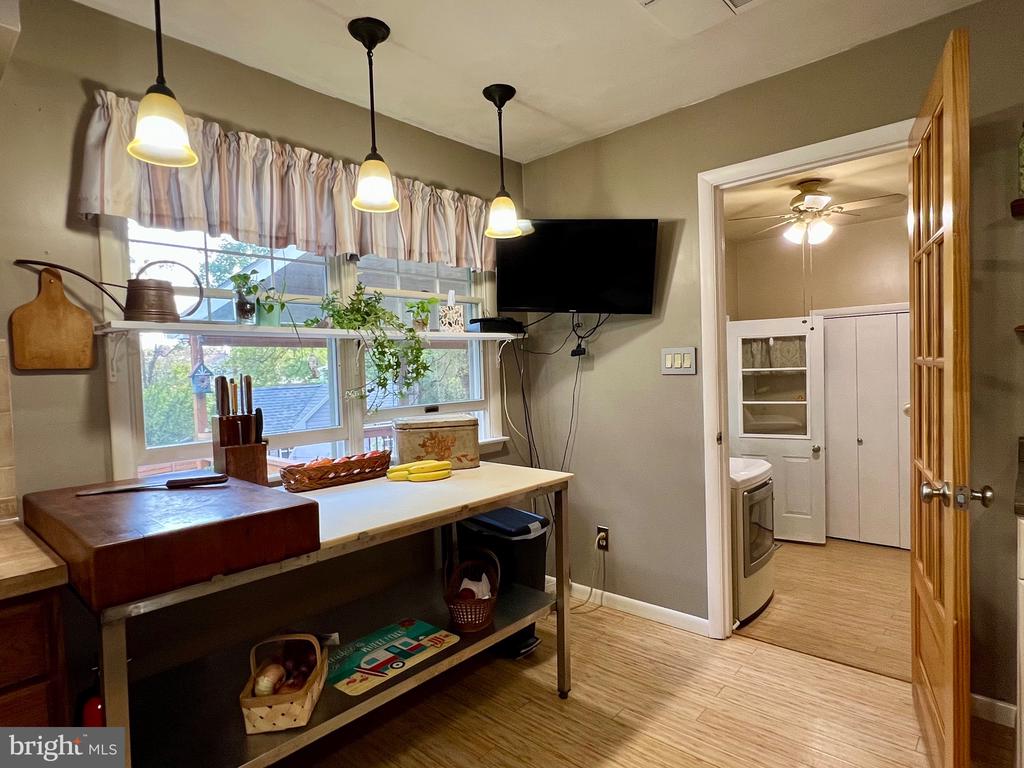 2740 BLUE HEN COURT