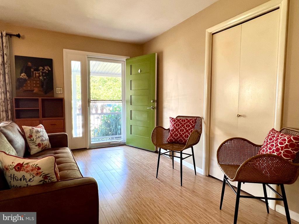 2740 BLUE HEN COURT