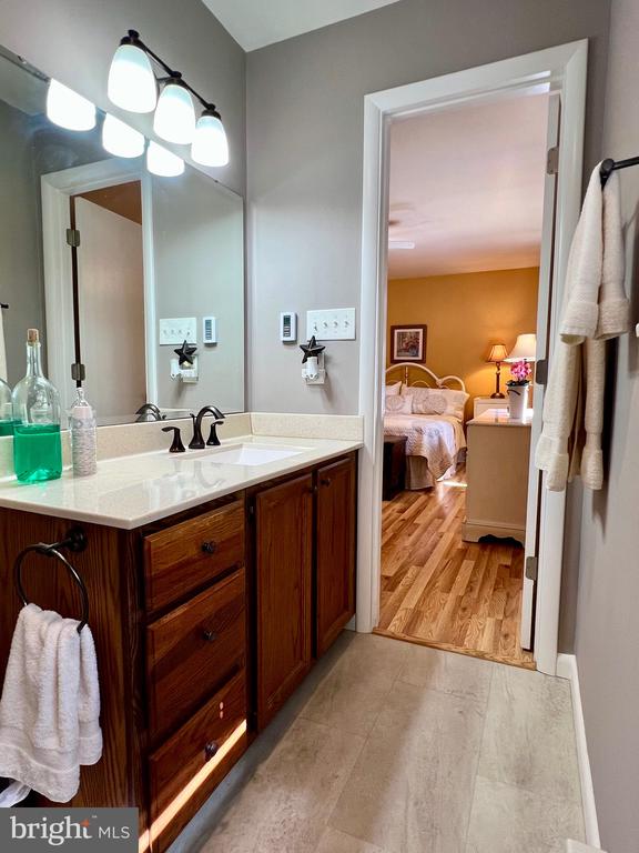 2740 BLUE HEN COURT