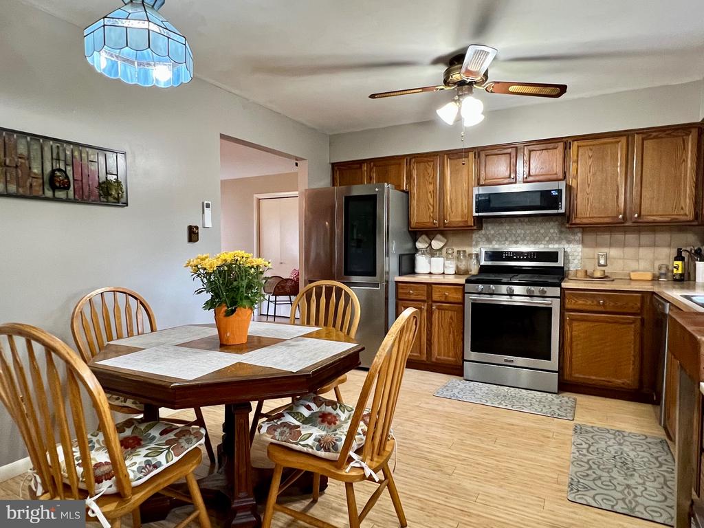 2740 BLUE HEN COURT