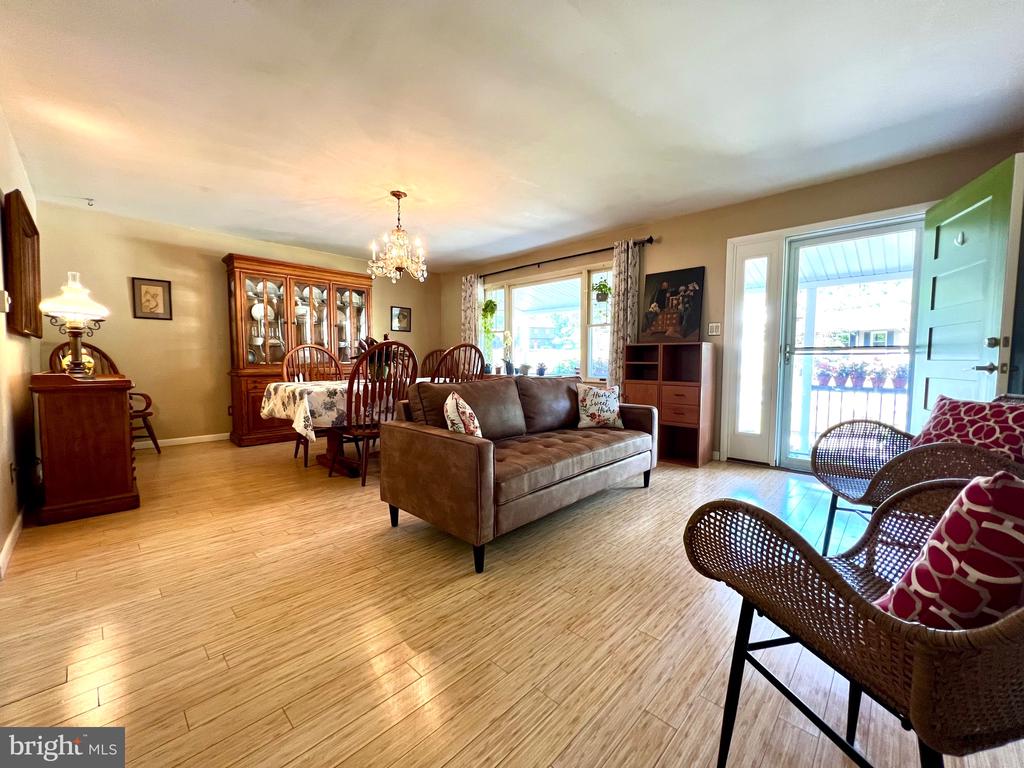2740 BLUE HEN COURT