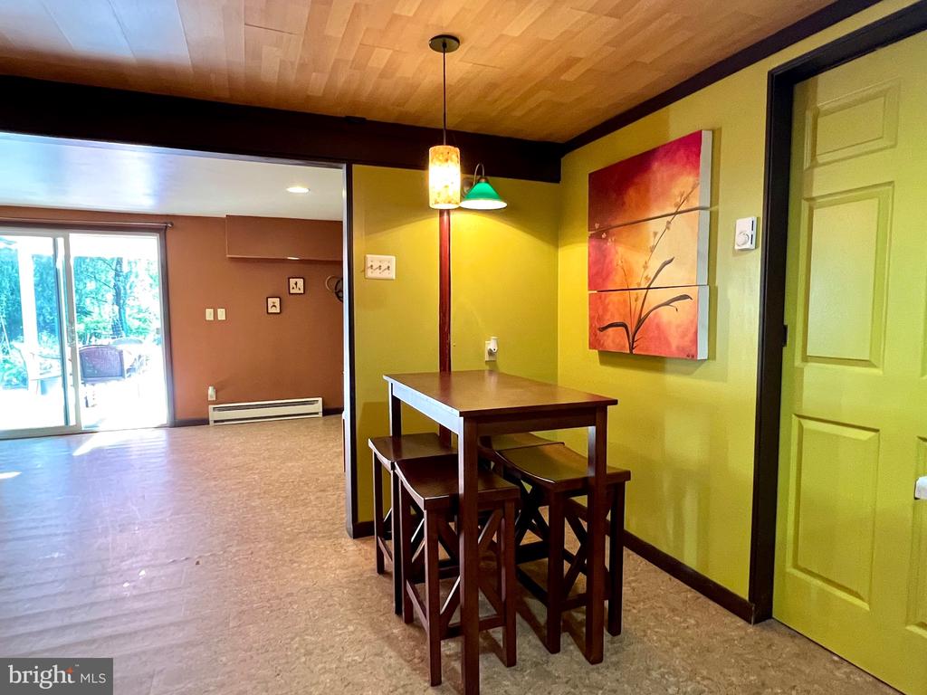 2740 BLUE HEN COURT