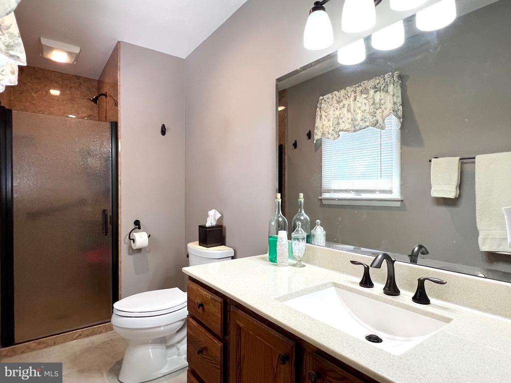 2740 BLUE HEN COURT
