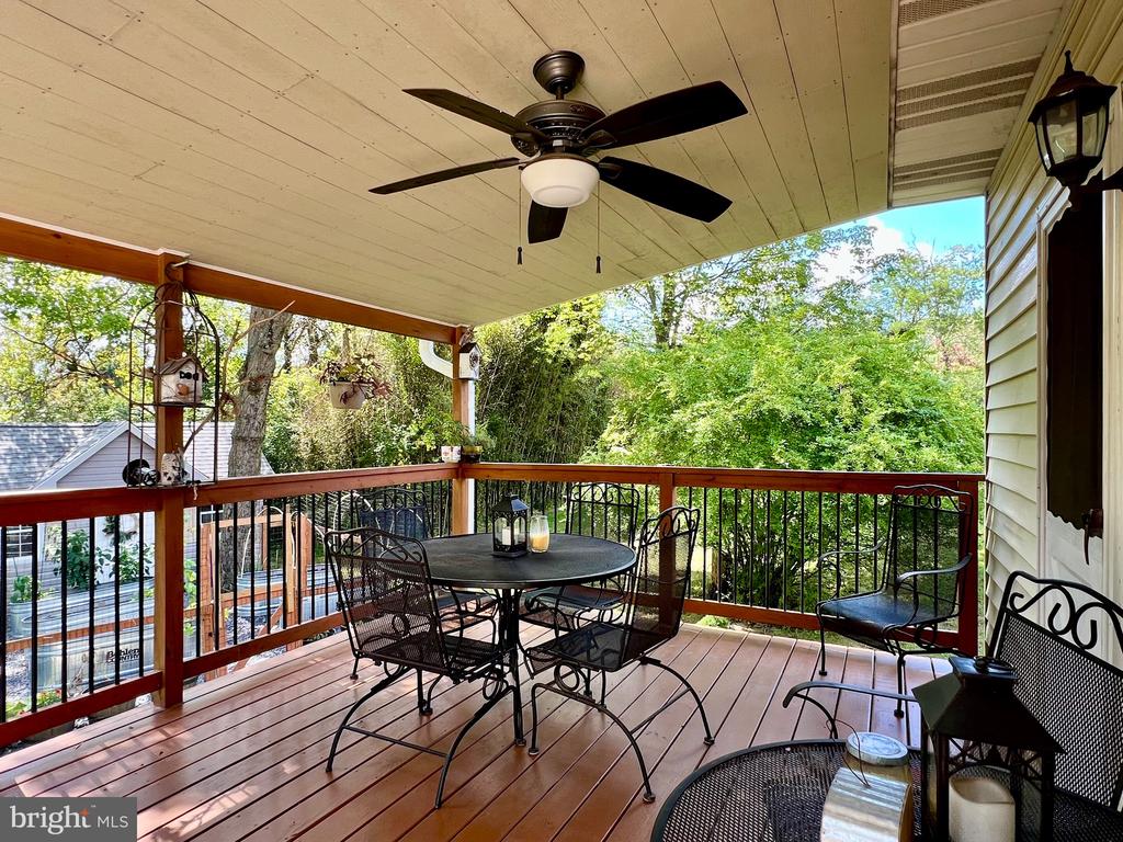 2740 BLUE HEN COURT