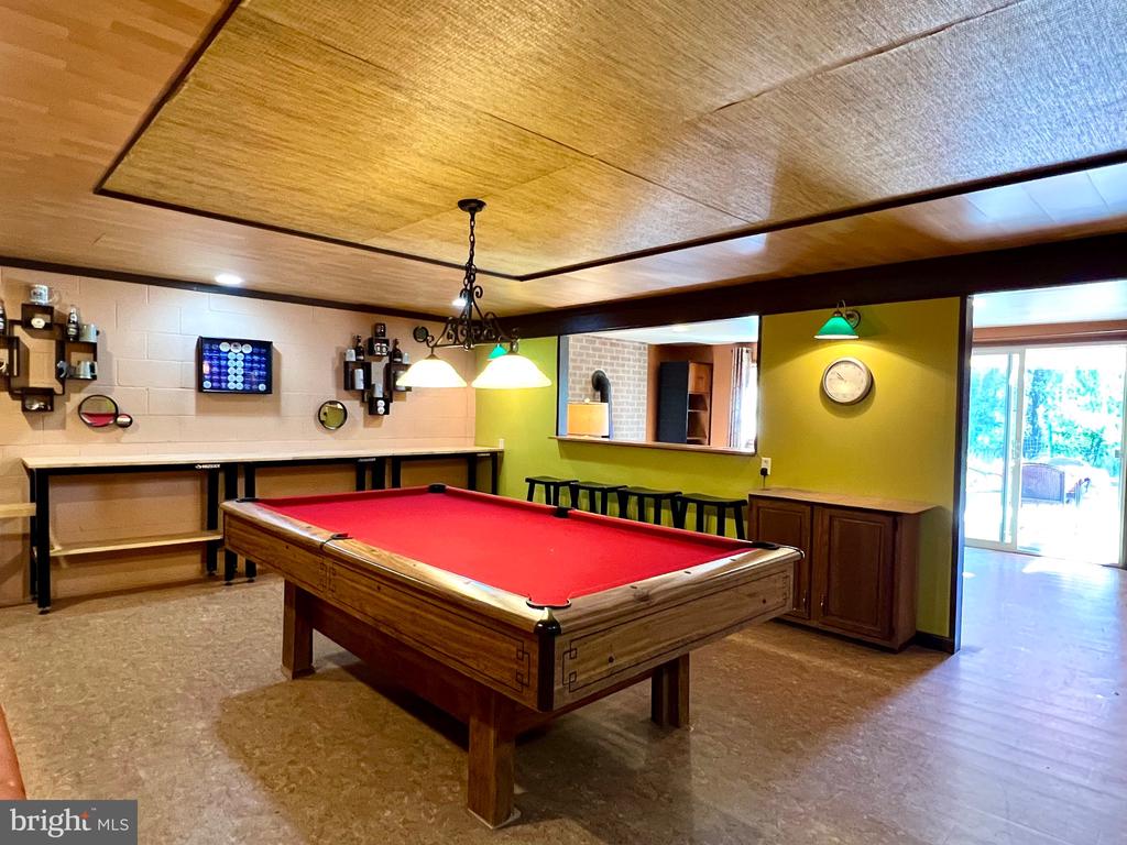 2740 BLUE HEN COURT