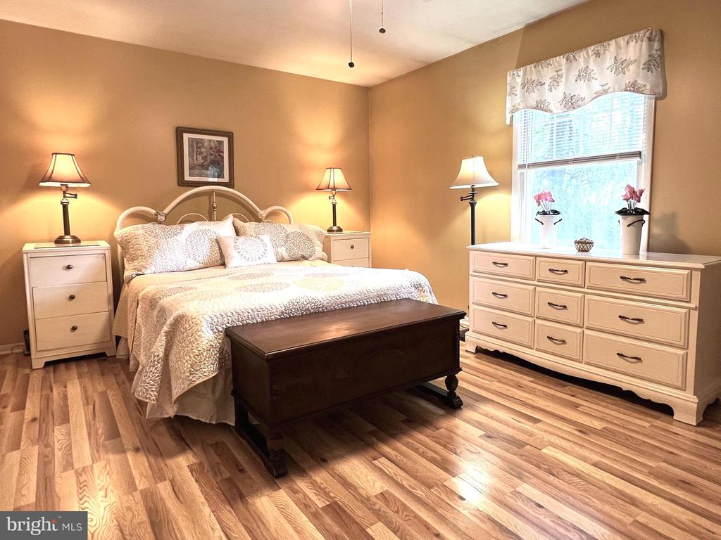 2740 BLUE HEN COURT