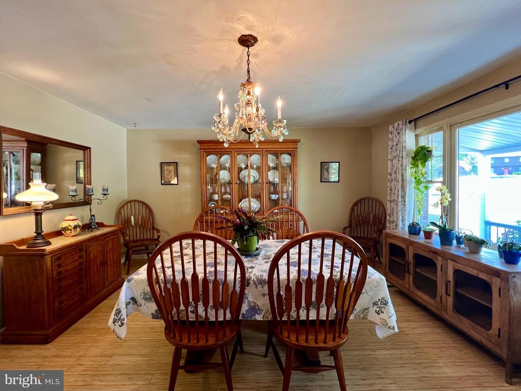 2740 BLUE HEN COURT