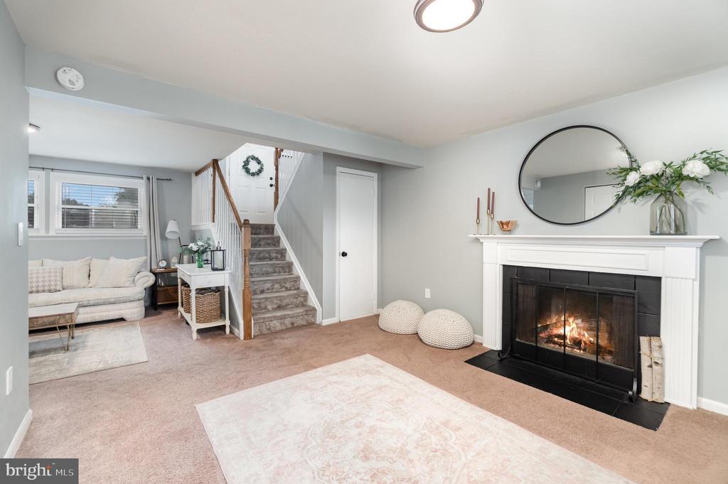 4317 BEAUFORT HUNT DRIVE