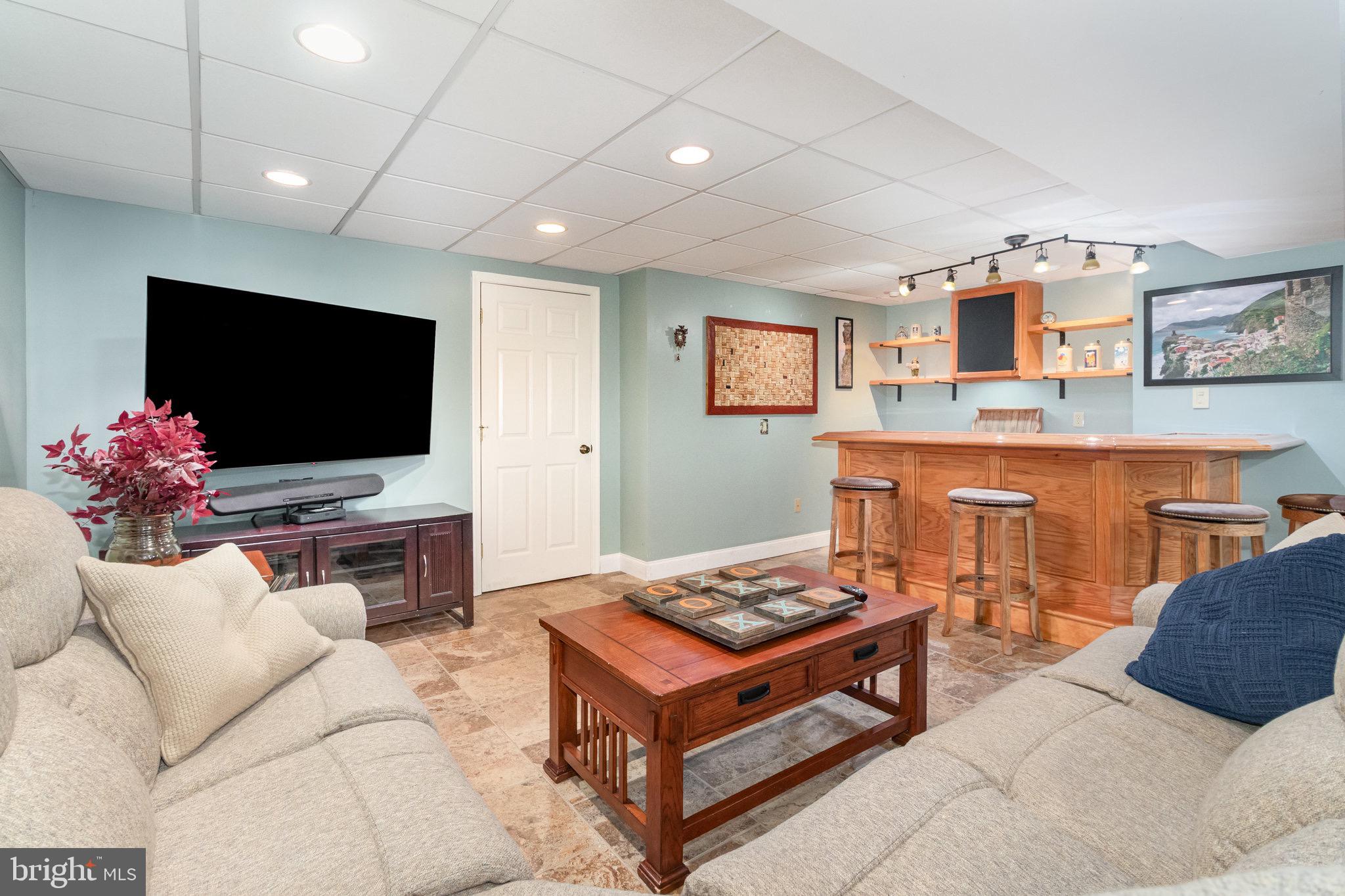 5738 CLOVERDALE ROAD