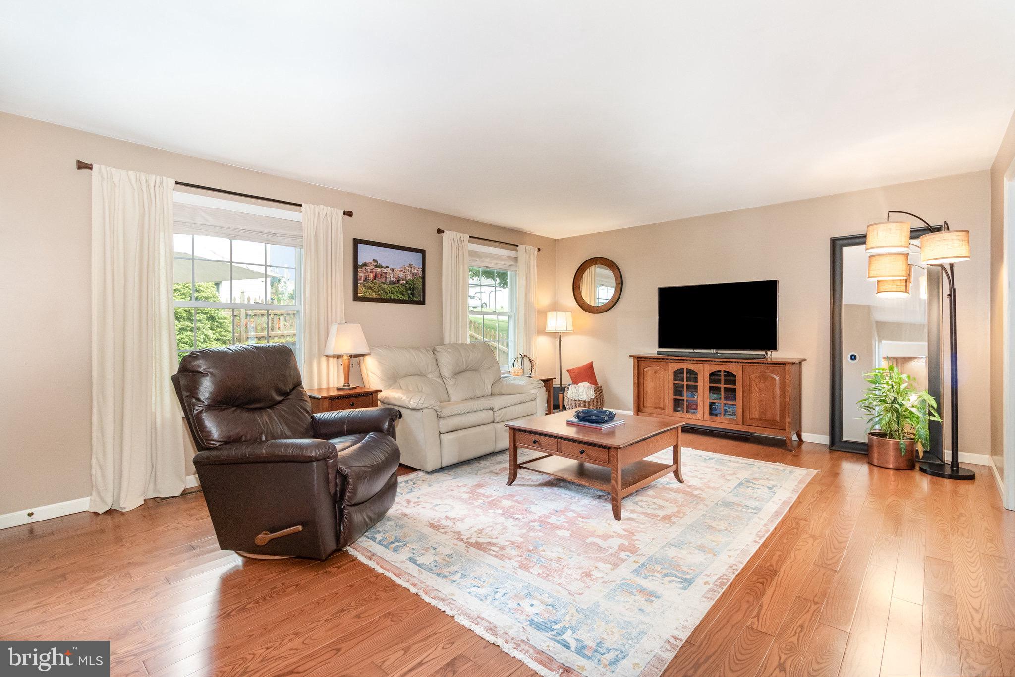5738 CLOVERDALE ROAD