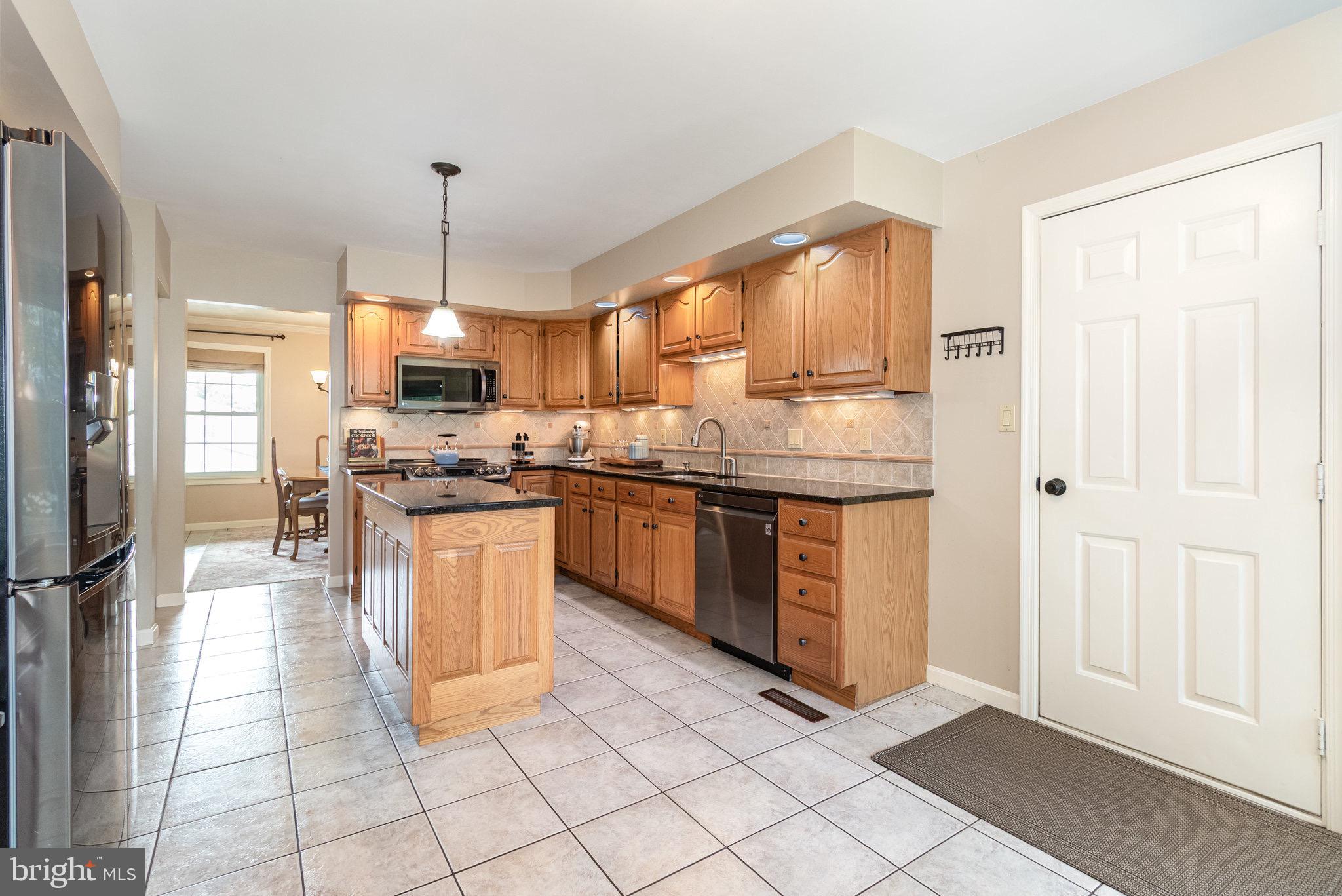 5738 CLOVERDALE ROAD