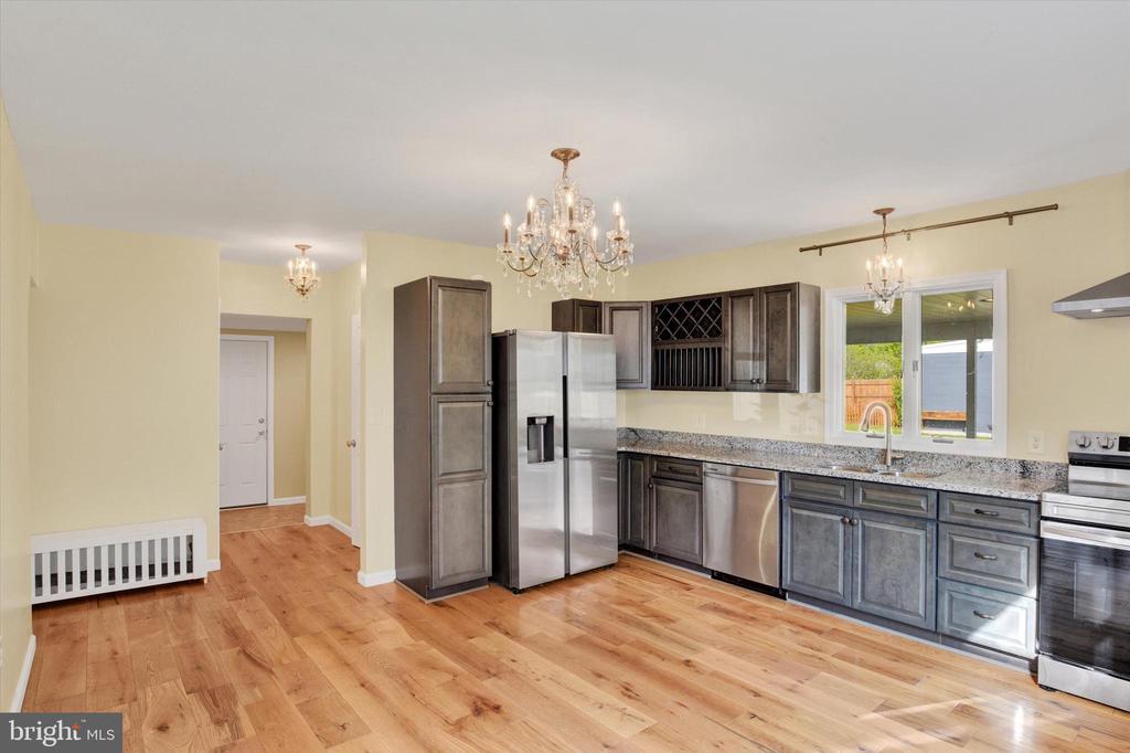 29 W MAIN STREET