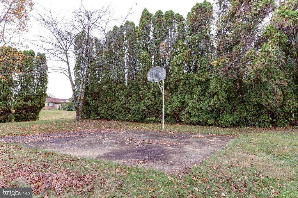 1650 HICKS DRIVE