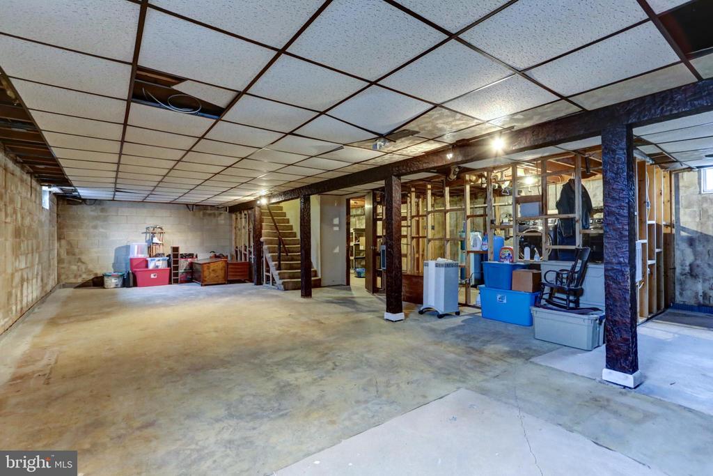 1650 HICKS DRIVE