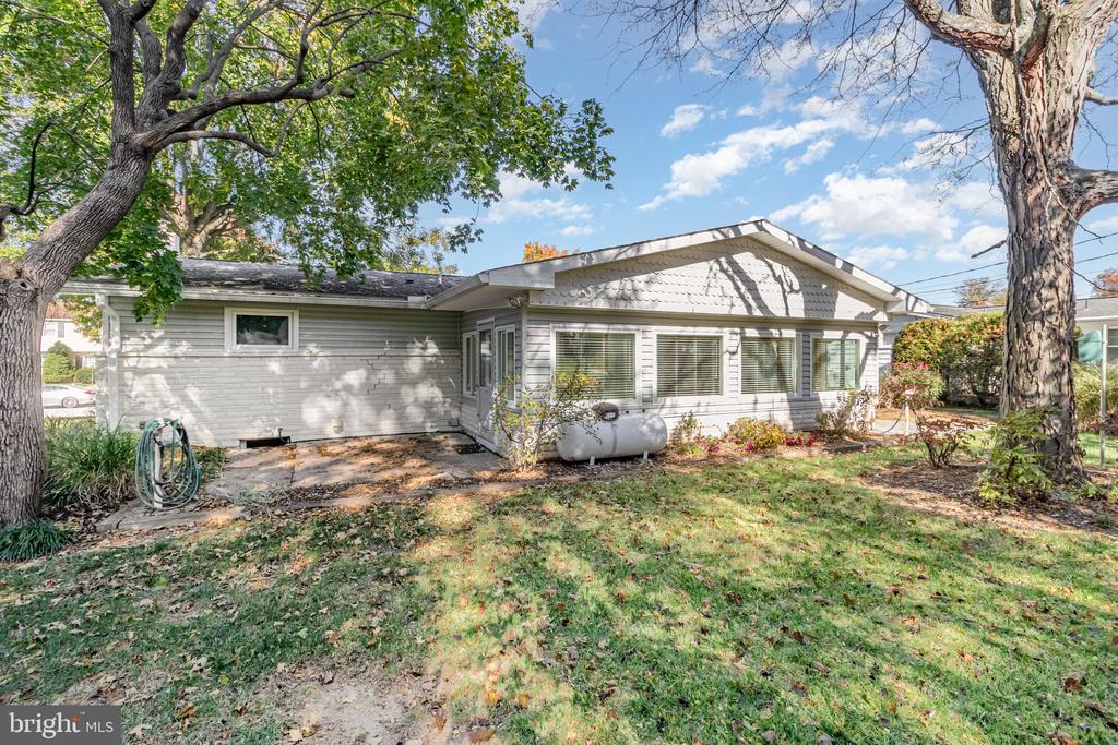 4603 SURREY ROAD