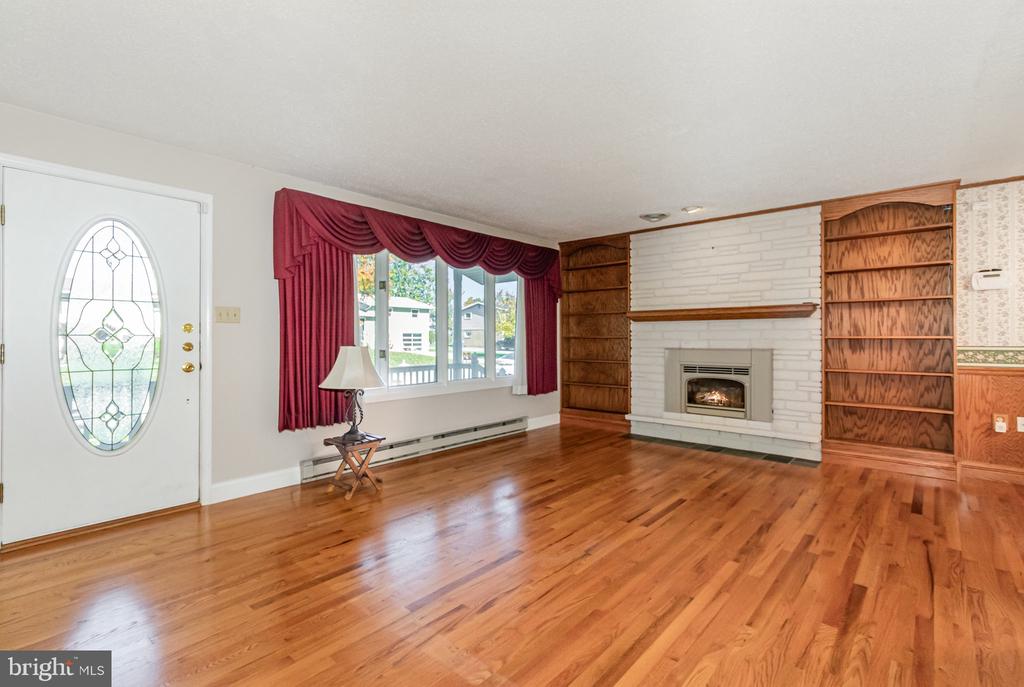 4603 SURREY ROAD