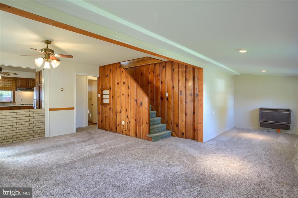 6123 NASSAU ROAD
