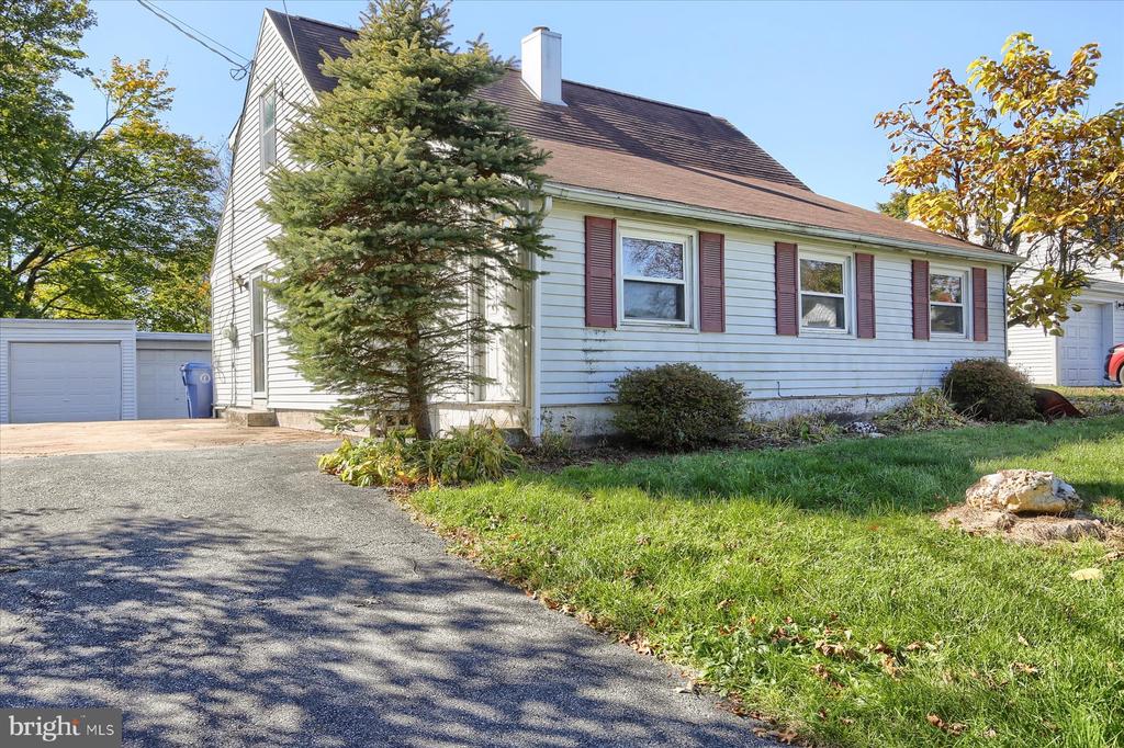 6123 NASSAU ROAD