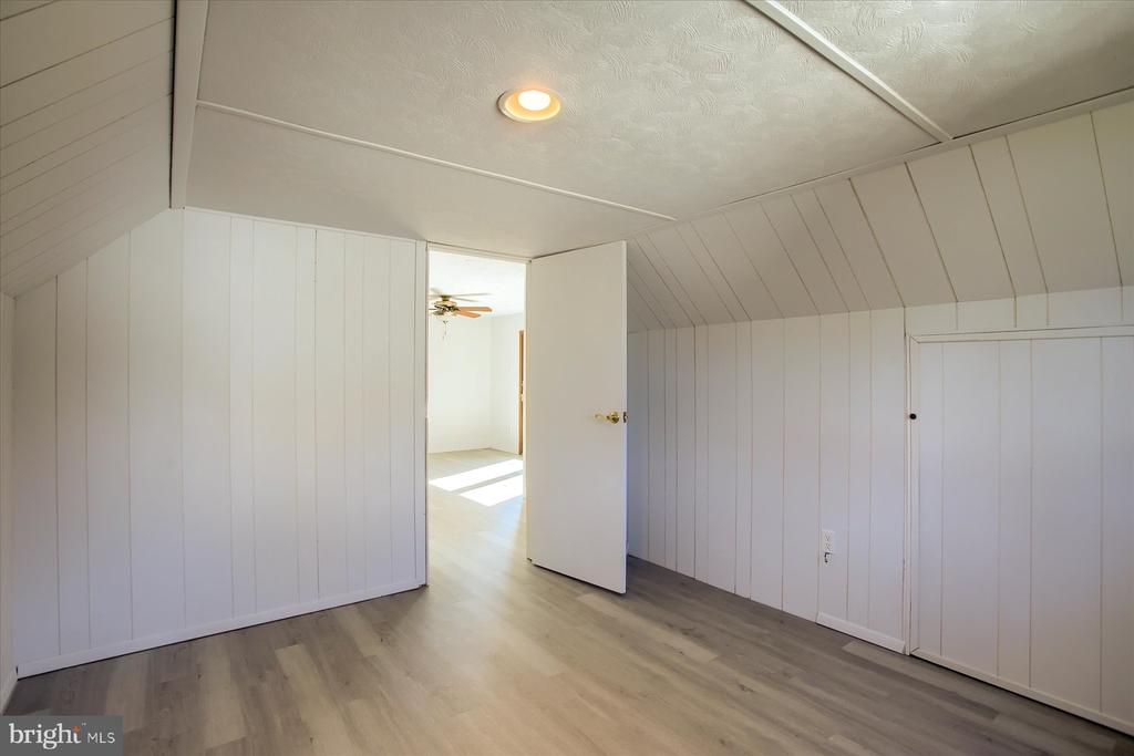 6123 NASSAU ROAD