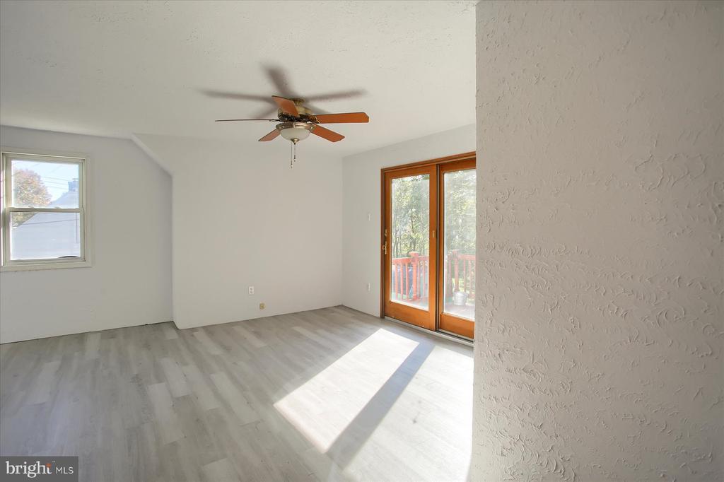 6123 NASSAU ROAD