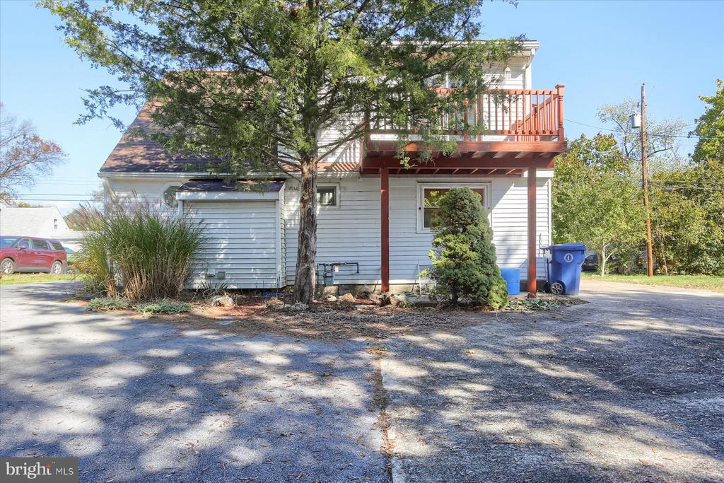 6123 NASSAU ROAD