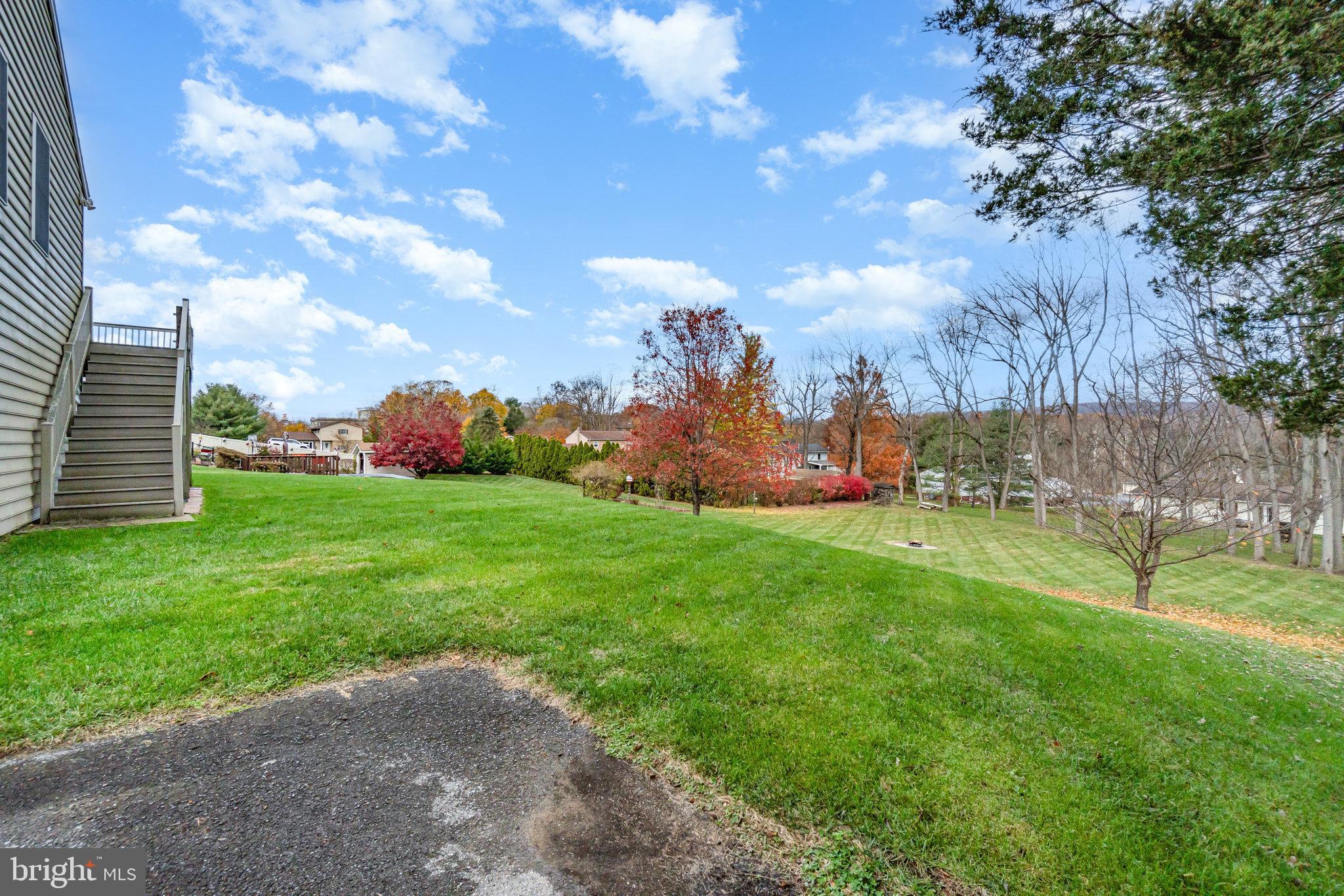 8024 YELLOWSTONE DRIVE