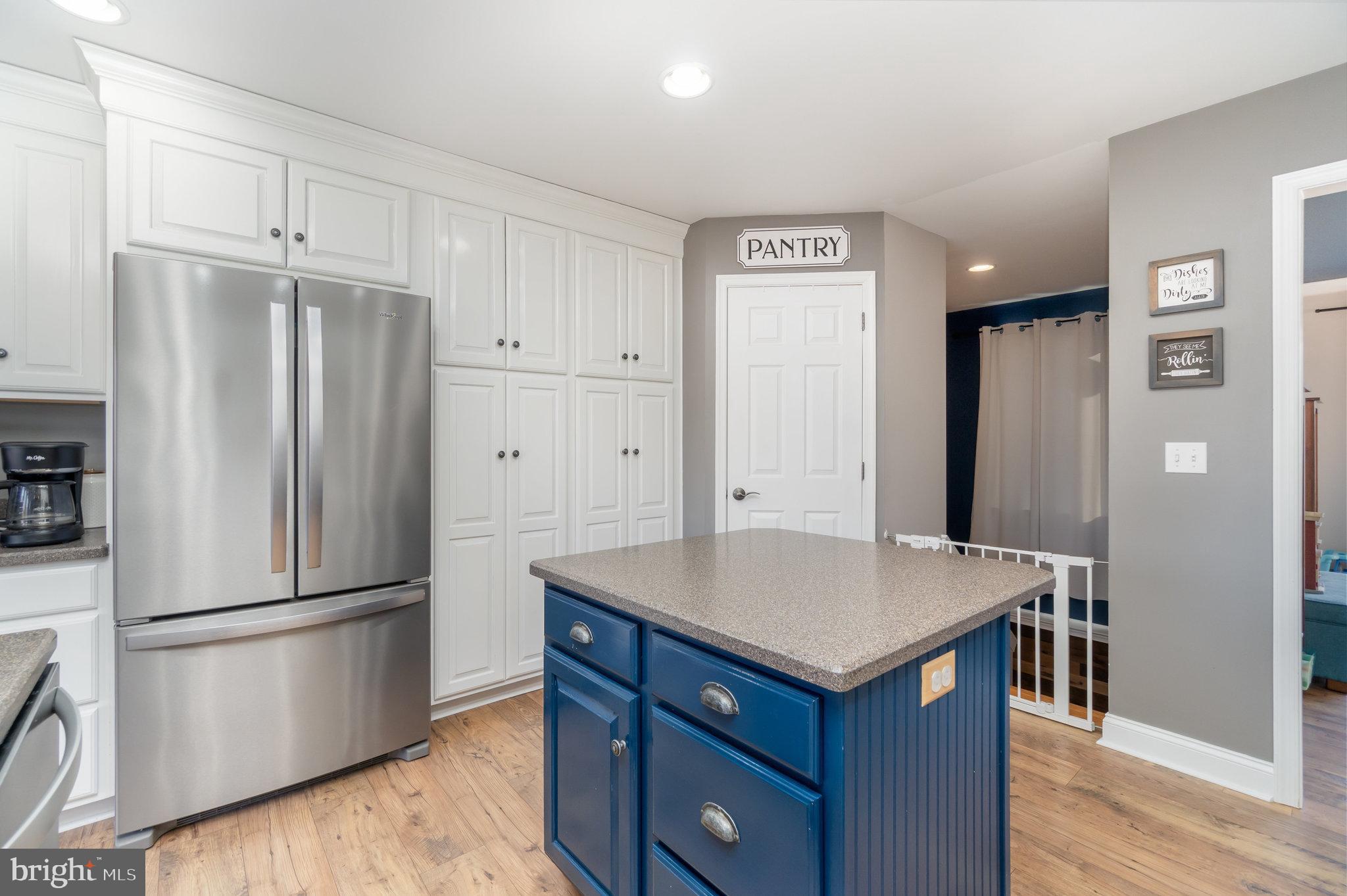 8024 YELLOWSTONE DRIVE