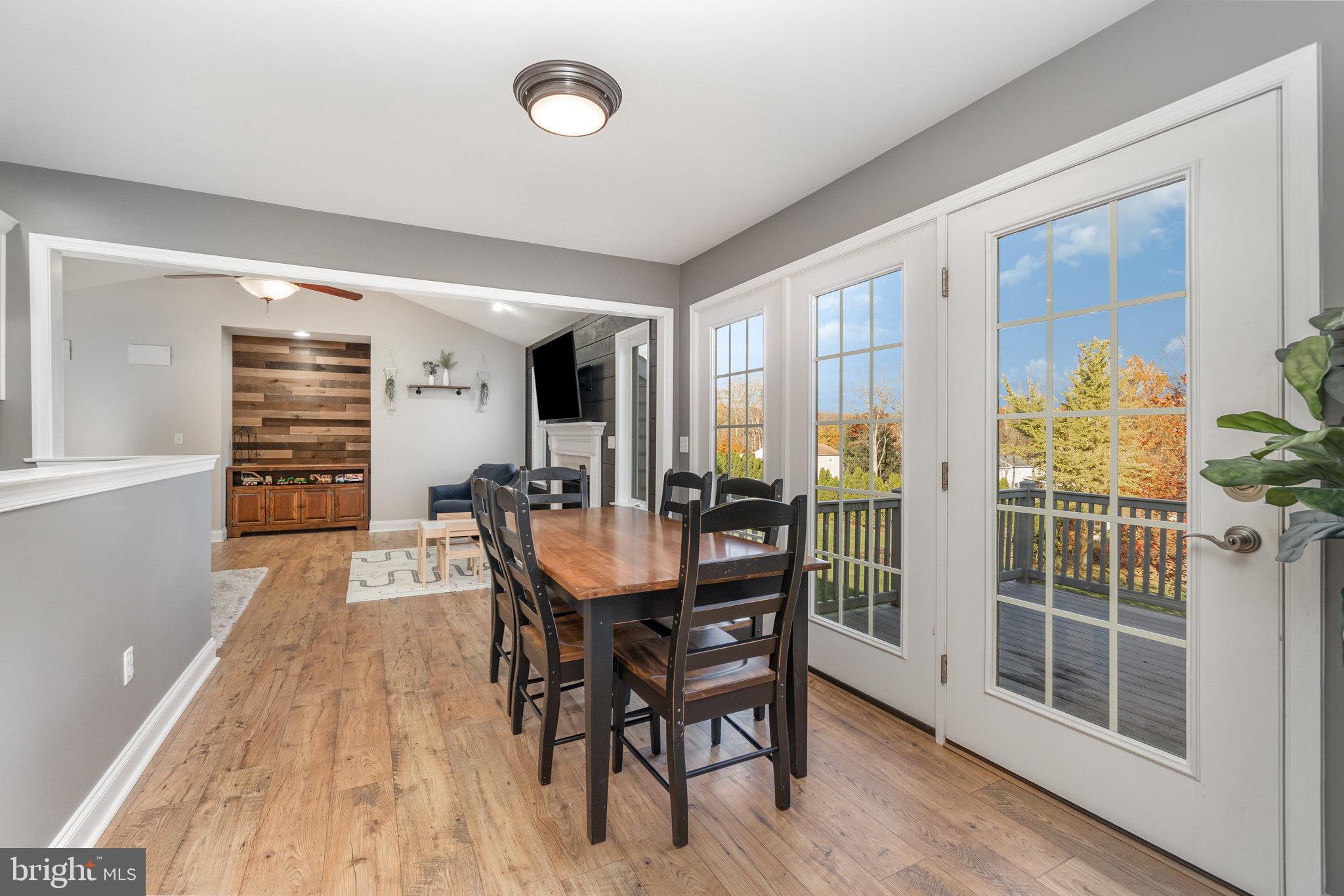 8024 YELLOWSTONE DRIVE