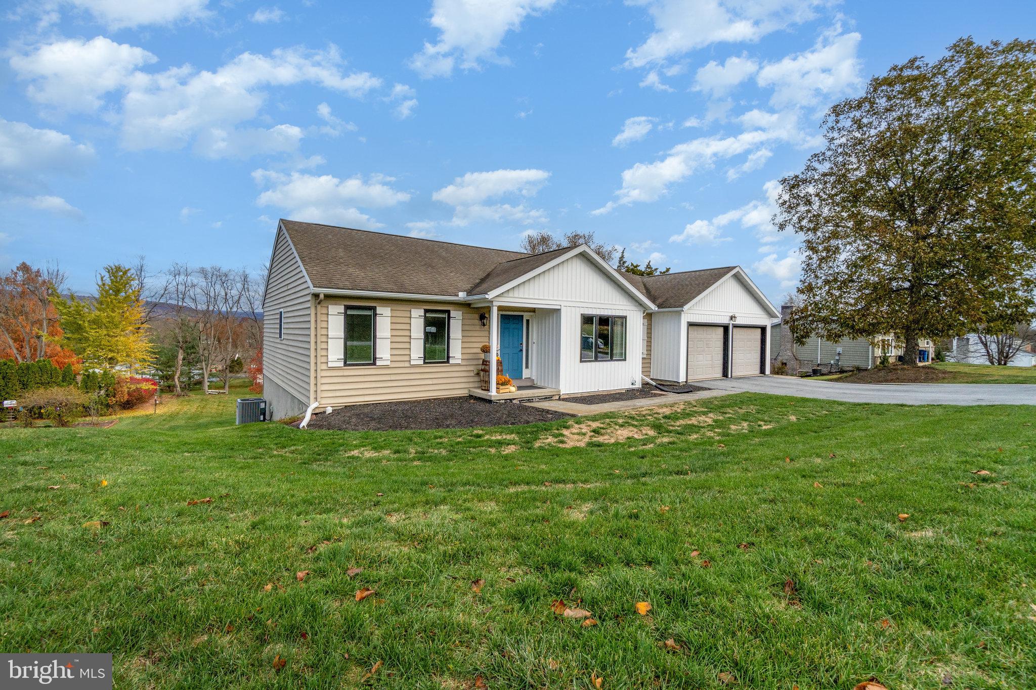 8024 YELLOWSTONE DRIVE